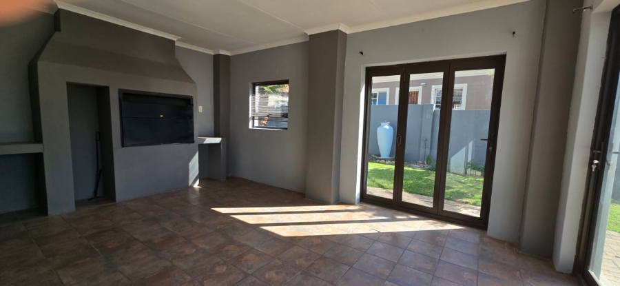 2 Bedroom Property for Sale in Flamwood North West